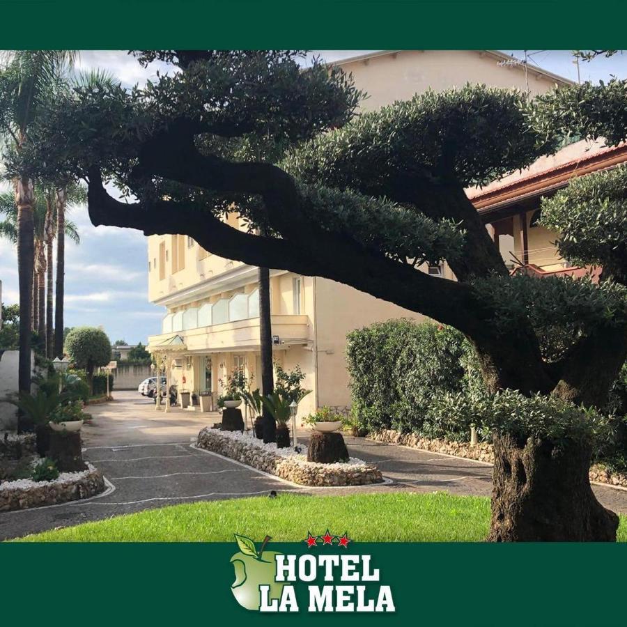 Hotel La Mela Varcaturo Esterno foto