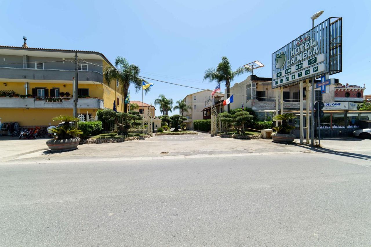 Hotel La Mela Varcaturo Esterno foto
